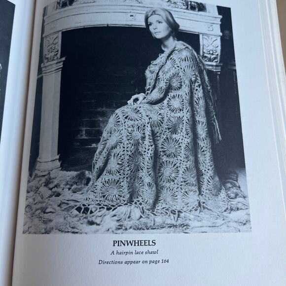 Handmade Lace & Patterns by Annette Feldman 1975 1st Edition Hardcover Vintage - Picture 6 of 16